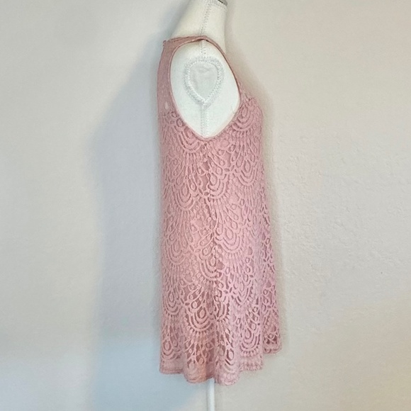 Ginger G Lace Overlay Pink Lined Stretch Dress, Size S - Picture 7 of 12